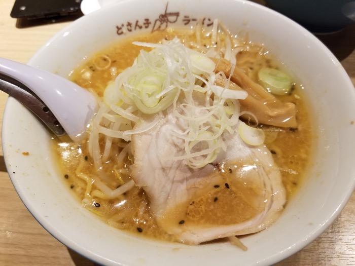 ど さん 子 ラーメン