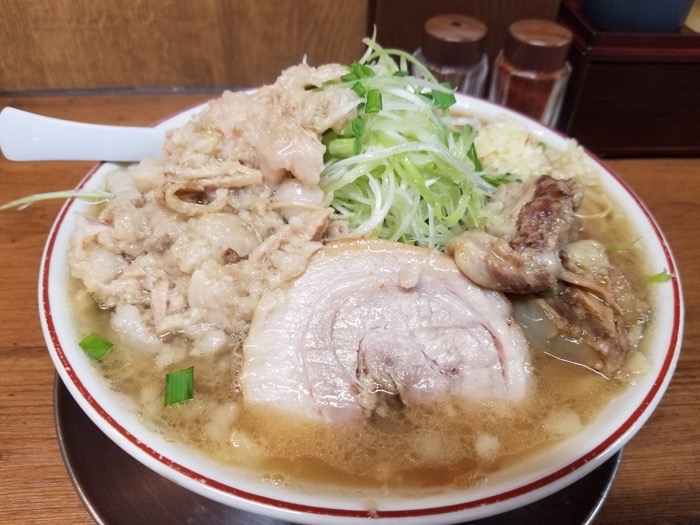 鬼豚オーガのラーメン