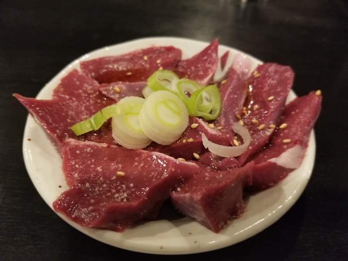 立肉家のハツ刺し